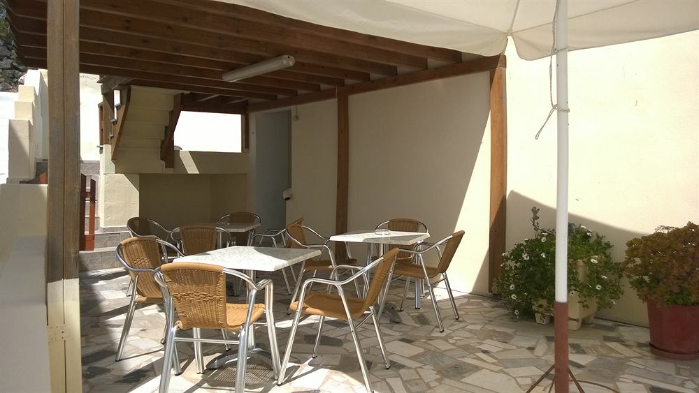Anemomilos Suites Fira  Exterior foto