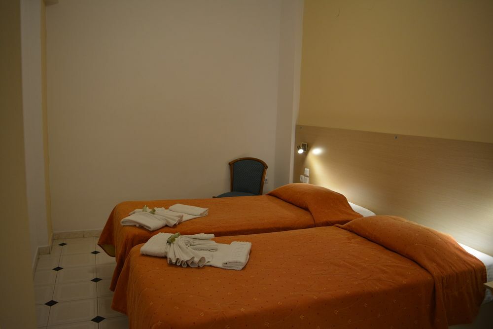 Anemomilos Suites Fira  Exterior foto