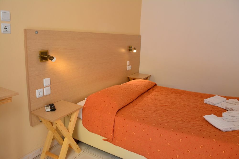 Anemomilos Suites Fira  Exterior foto